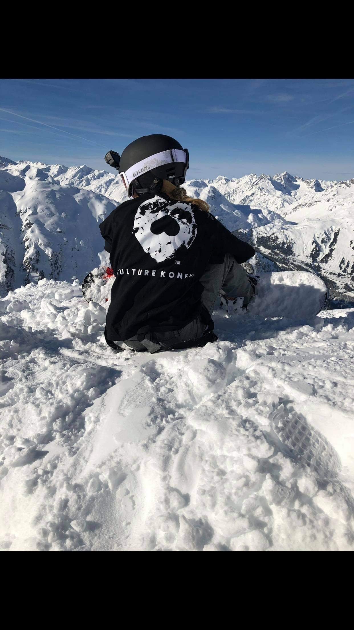 KK FAMILY BLACK TEE